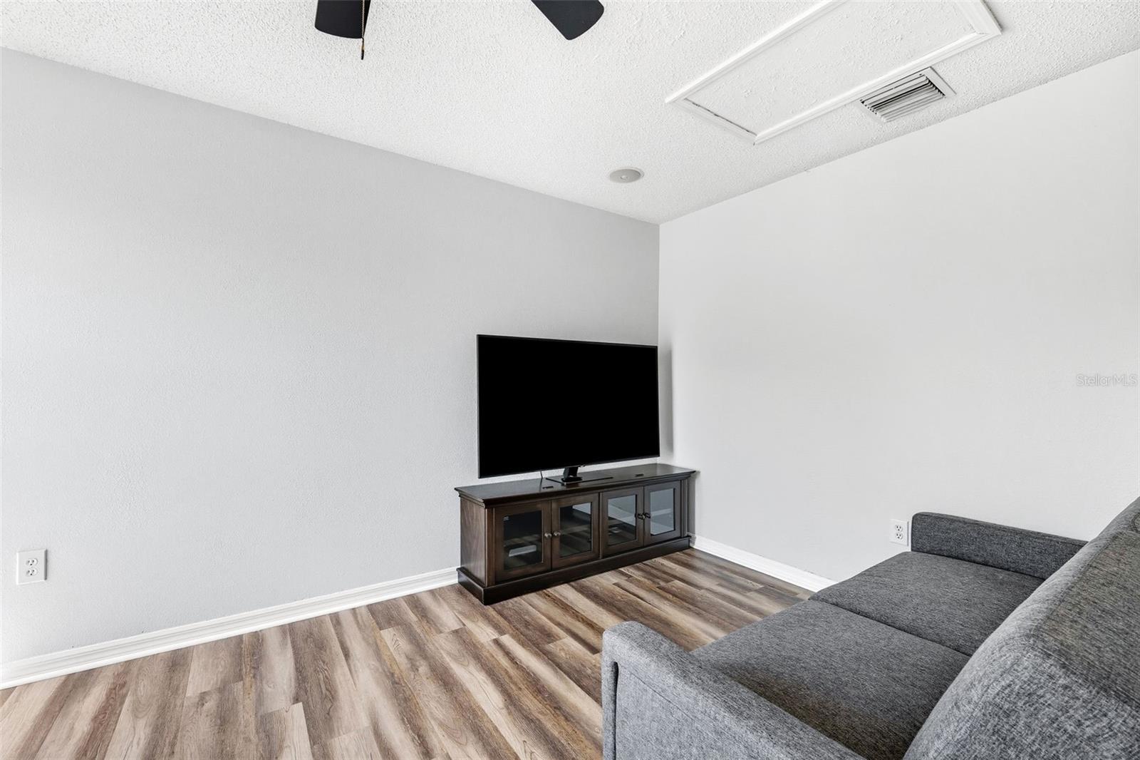 Image 39 of 62 For 10443 Peppergrass Court