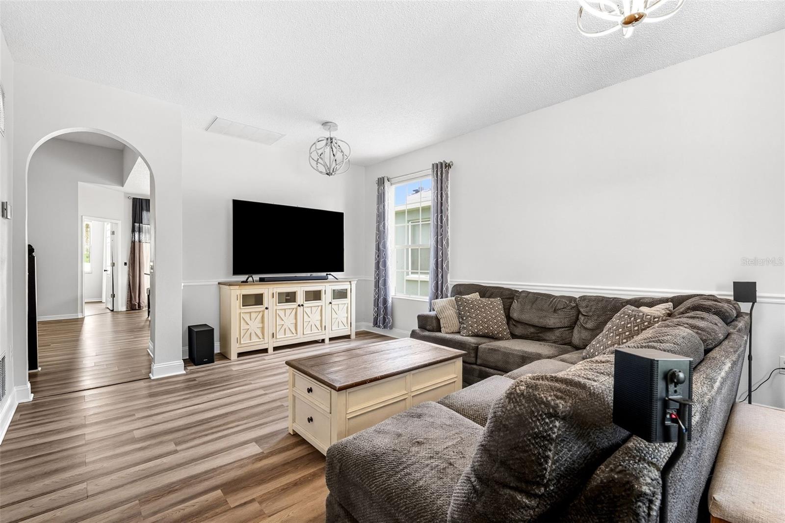 Image 7 of 62 For 10443 Peppergrass Court