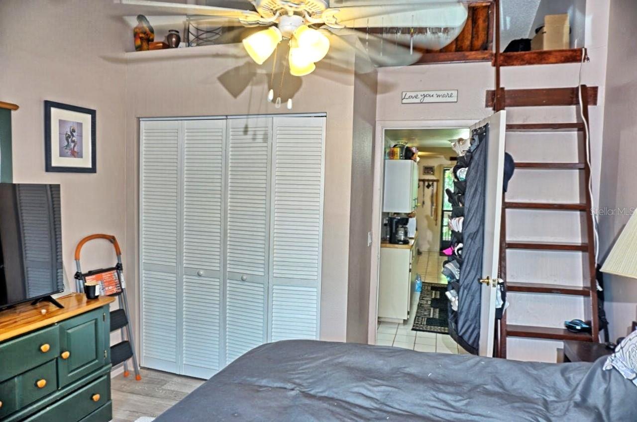 Image 21 of 35 For 20893 Haulover Cove 8