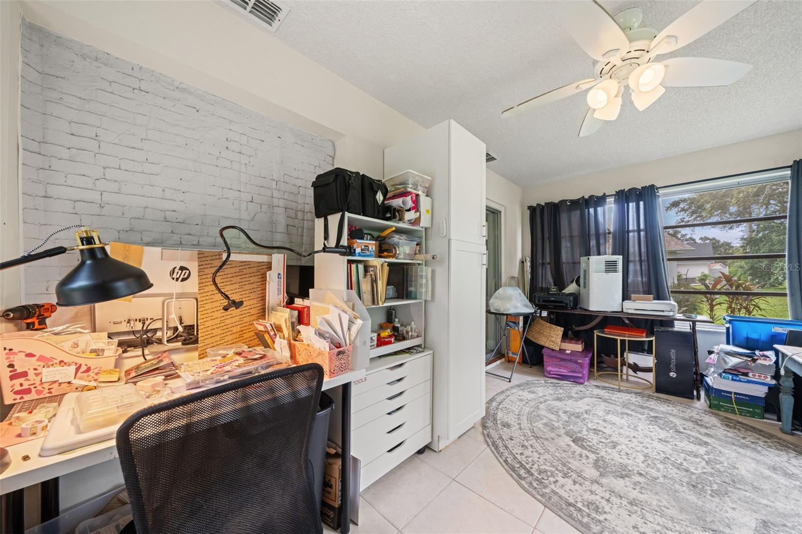 Image 17 of 47 For 2341 Masters Court