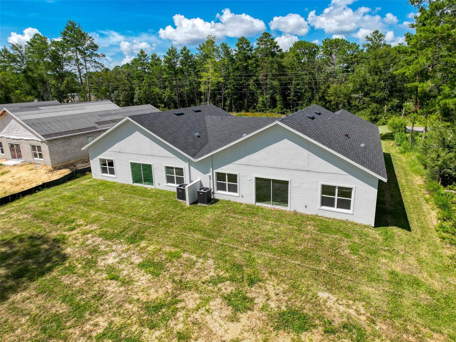 Listing photo id 30 for 6390 Oak Park Boulevard