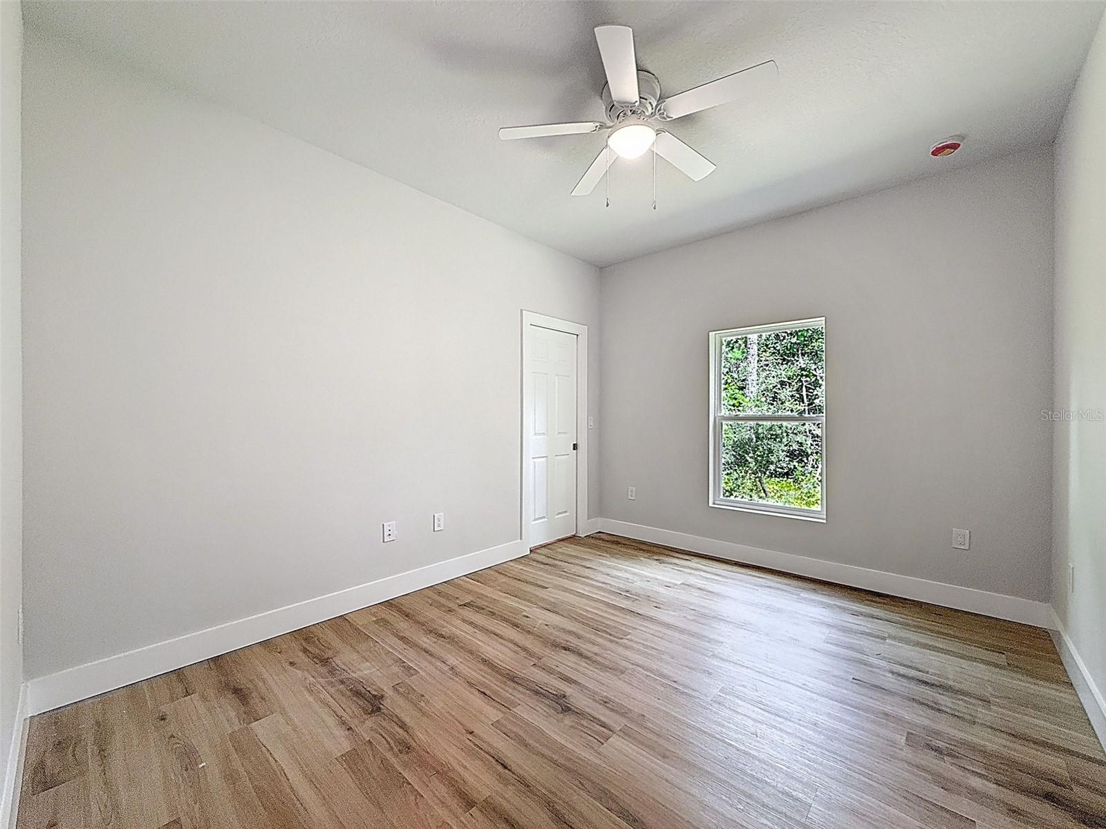 Image 20 of 33 For 6461 Oak Park Boulevard
