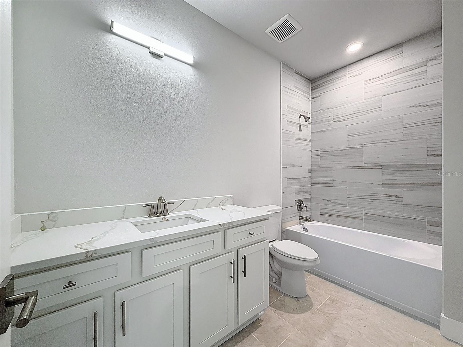 Image 22 of 33 For 6461 Oak Park Boulevard