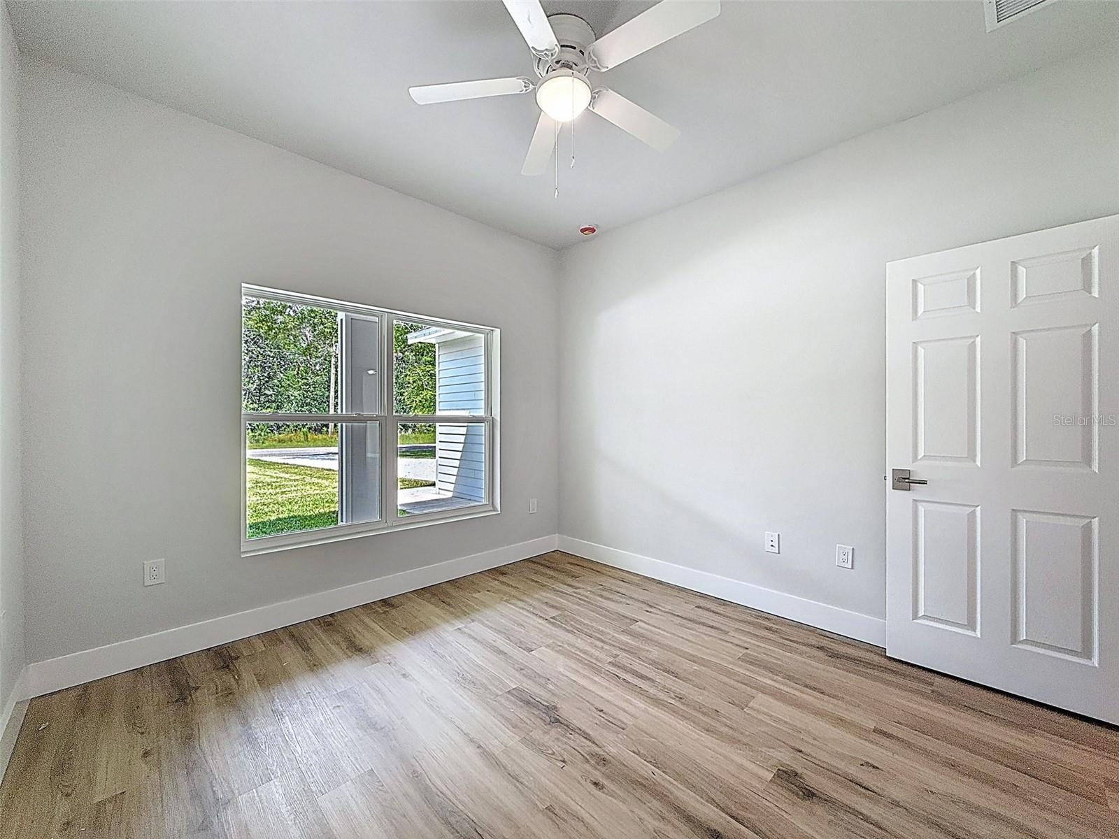 Image 24 of 33 For 6461 Oak Park Boulevard