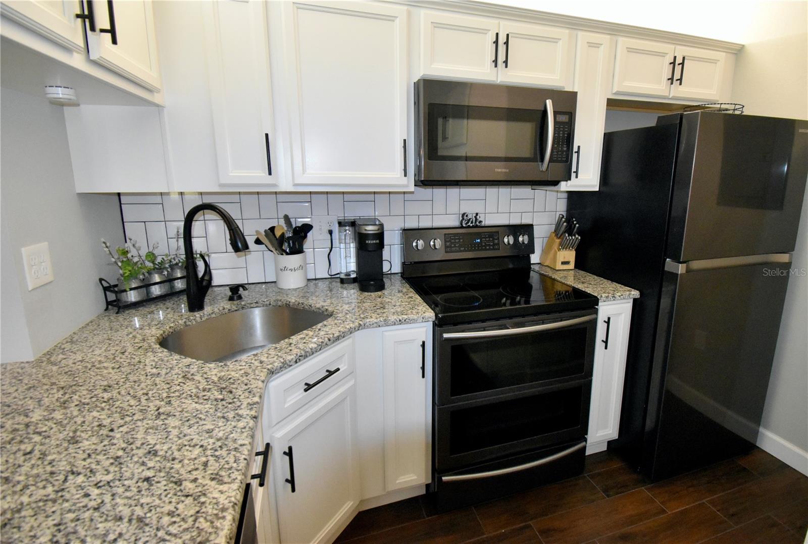 Image 11 of 35 For 3188 Lake Pine Way S D1