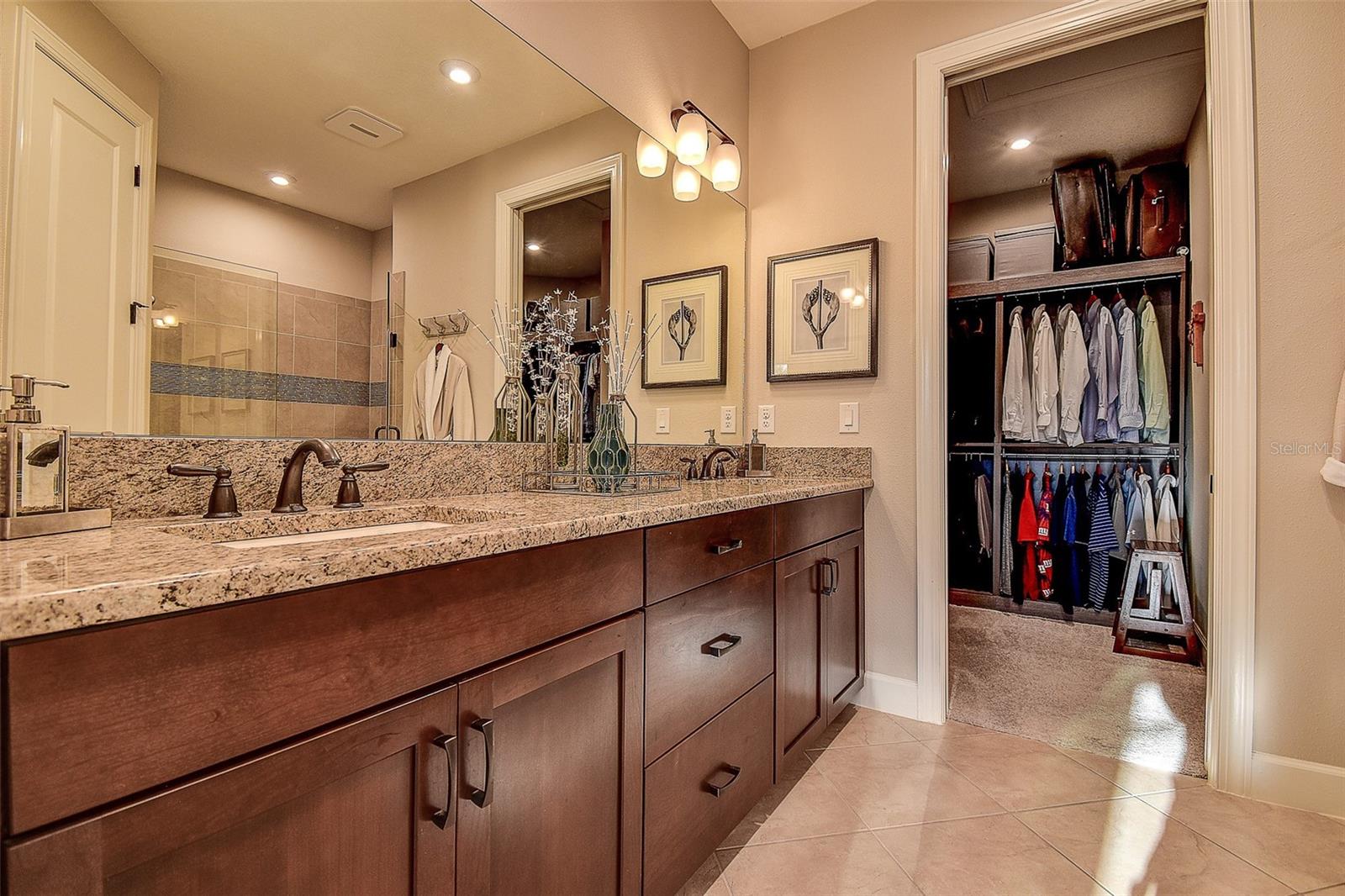 Image 12 of 49 For 11426 Juglans Drive