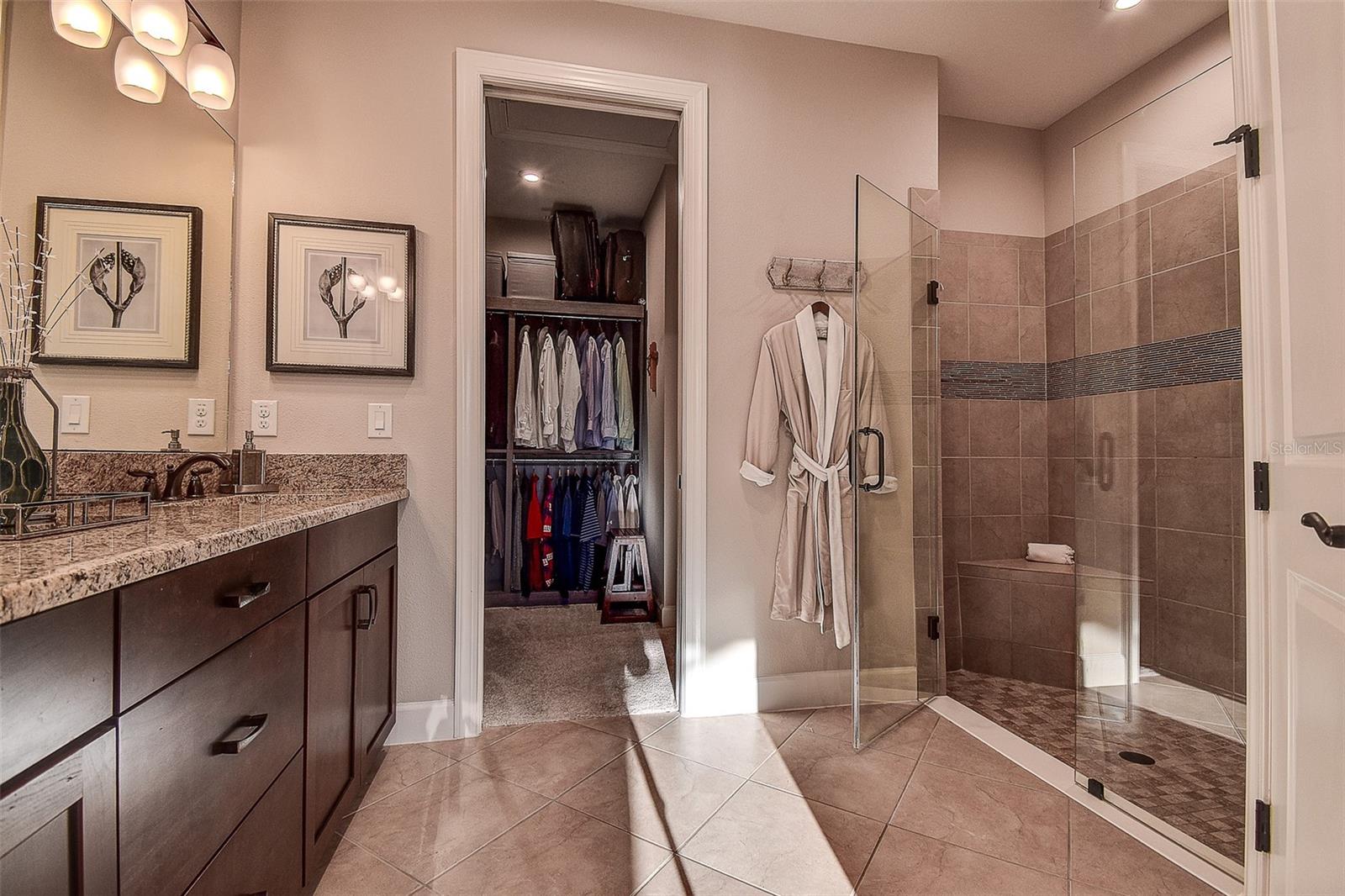 Image 15 of 49 For 11426 Juglans Drive