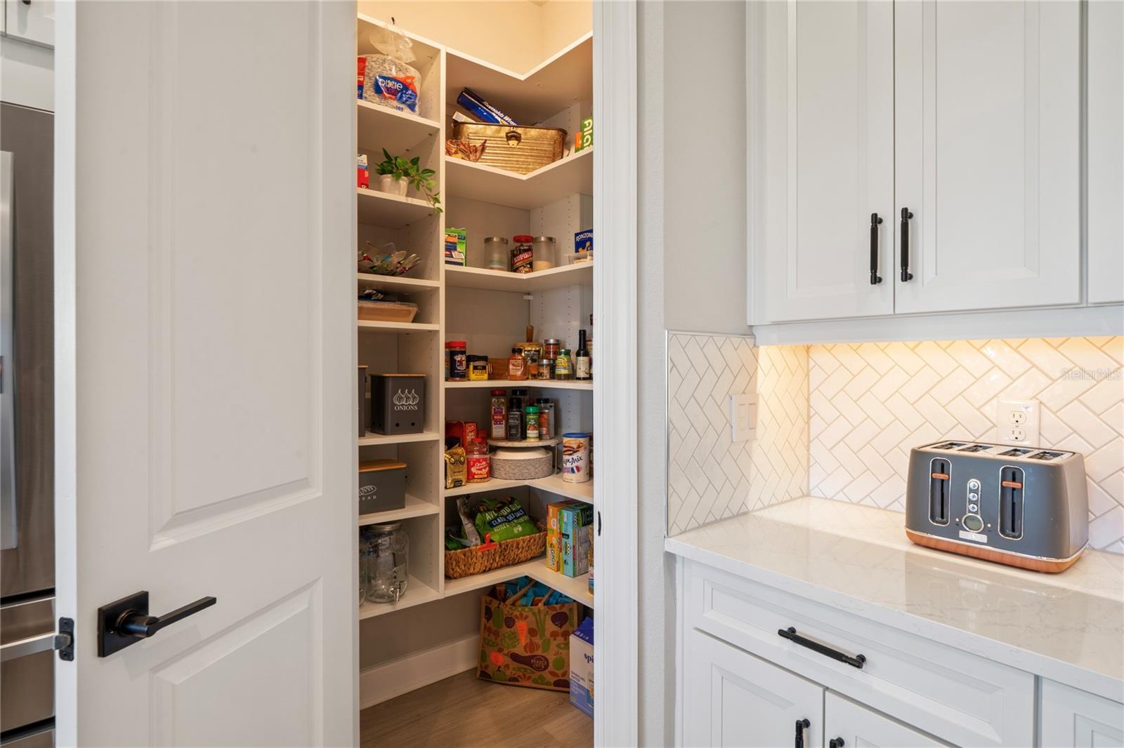 Image 25 of 92 For 11223 Egeria Drive