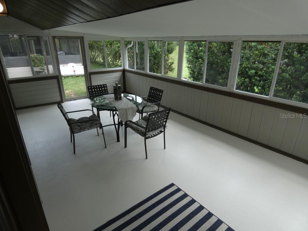 Listing photo id 23 for 6534 Foxmoor Drive