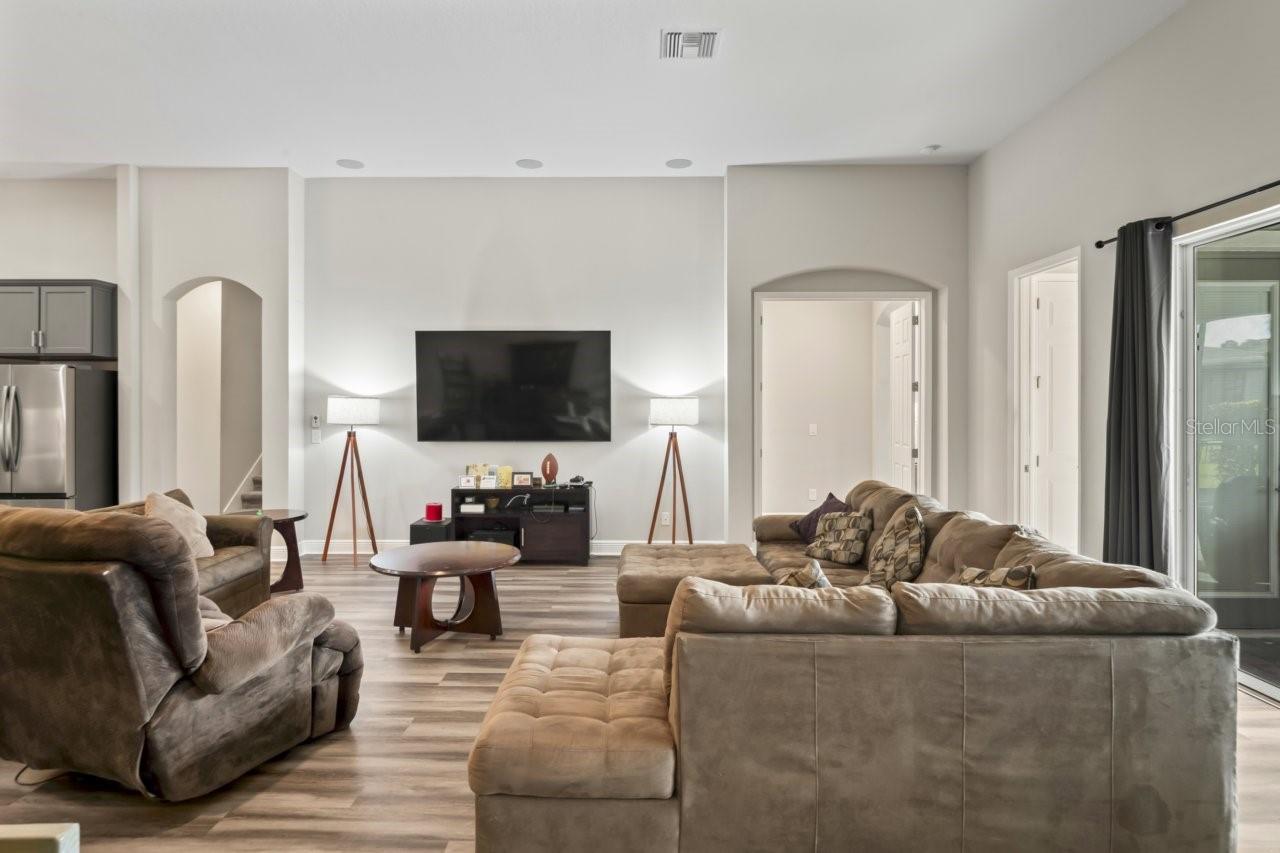Image 6 of 57 For 4232 Woodland Retreat Boulevard