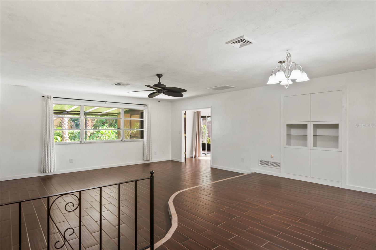 Image 3 of 55 For 1282 Palm Street
