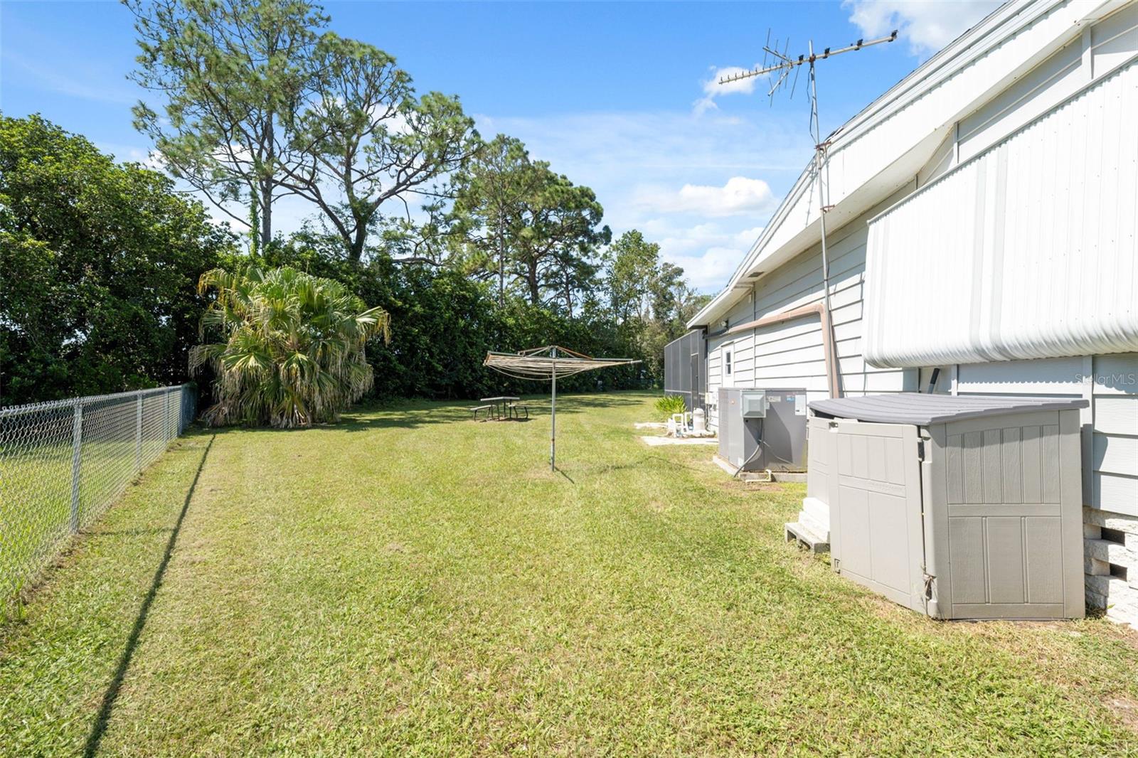 Image 42 of 53 For 14478 Dehaven Avenue