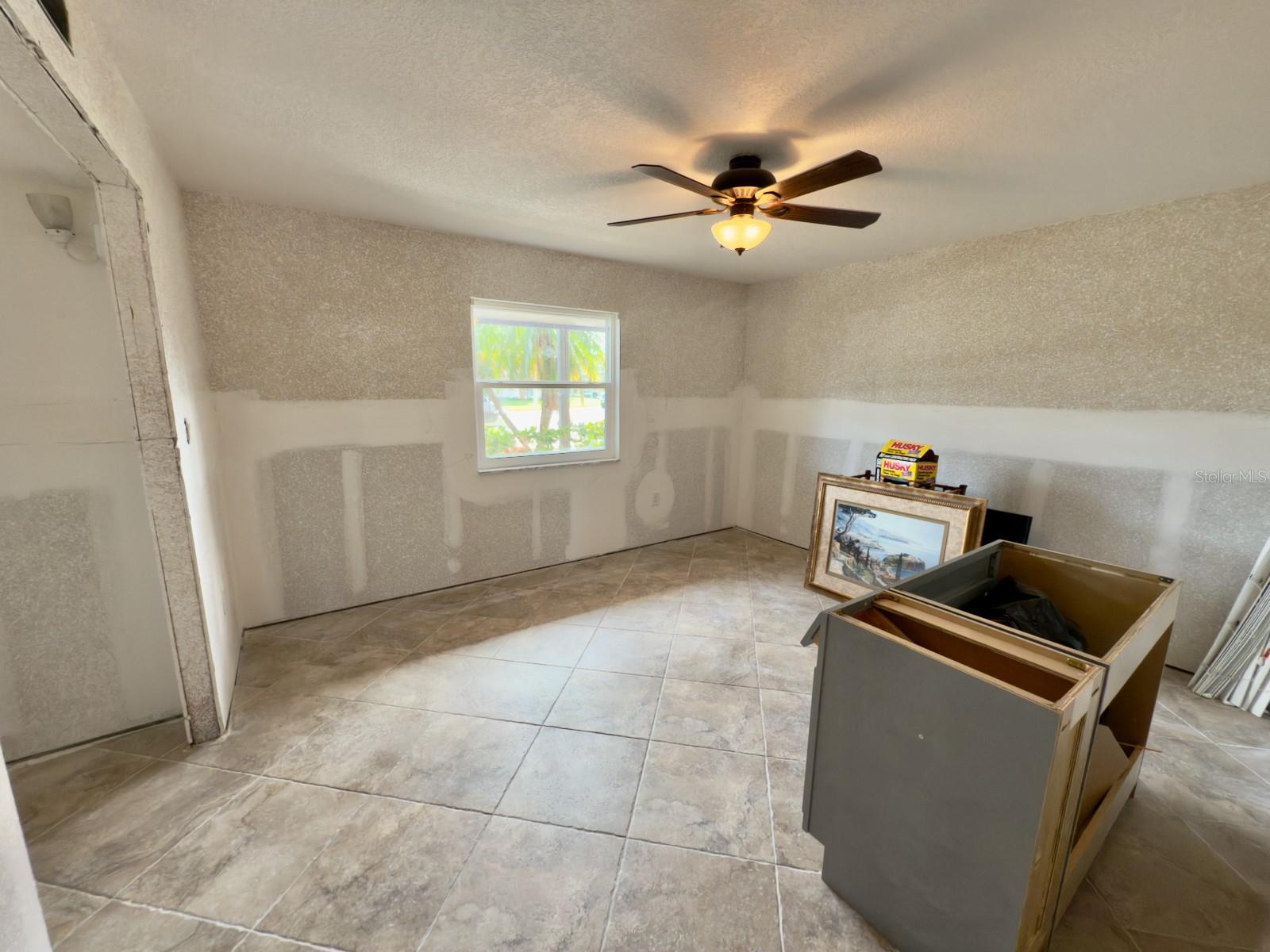 Image 10 of 28 For 4678 Marine Parkway 106