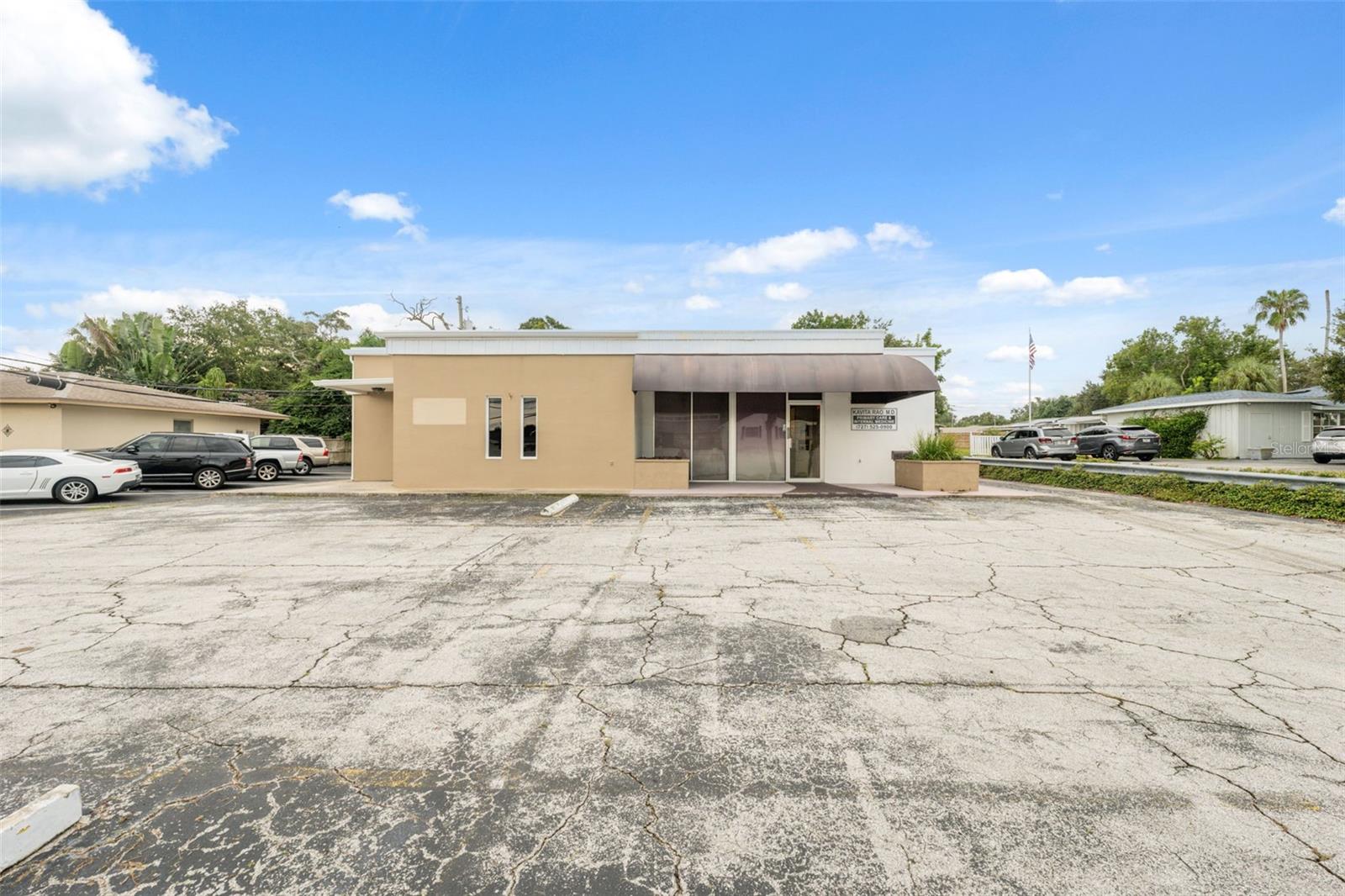 Image 2 of 41 For 2101 Indian Rocks Road S