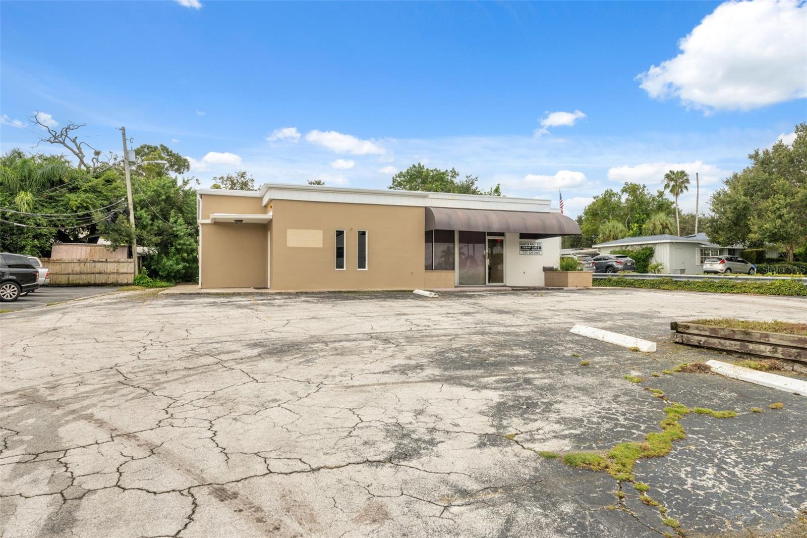 Image 3 of 41 For 2101 Indian Rocks Road S