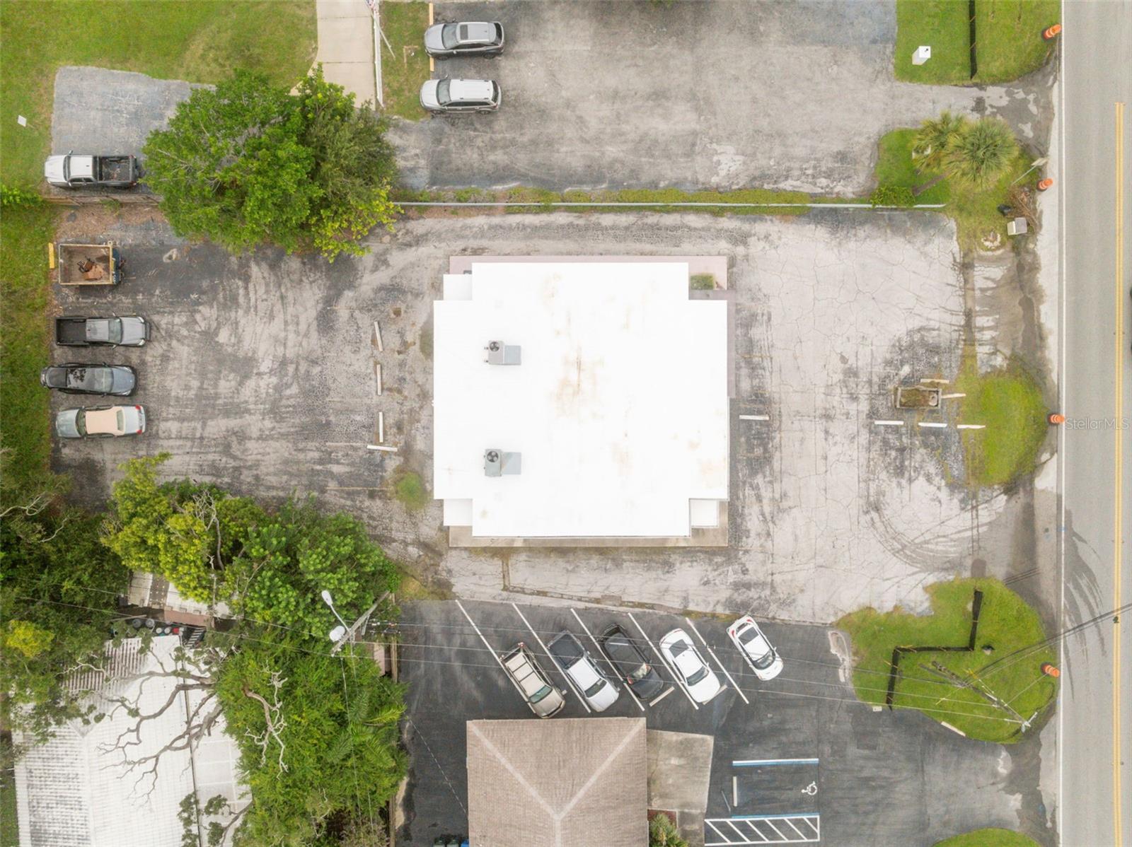 Image 38 of 41 For 2101 Indian Rocks Road S