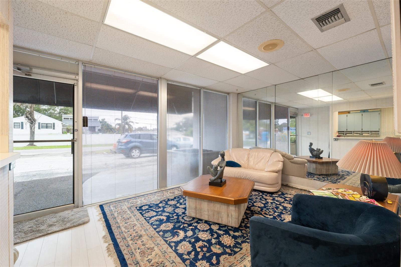 Image 7 of 41 For 2101 Indian Rocks Road S