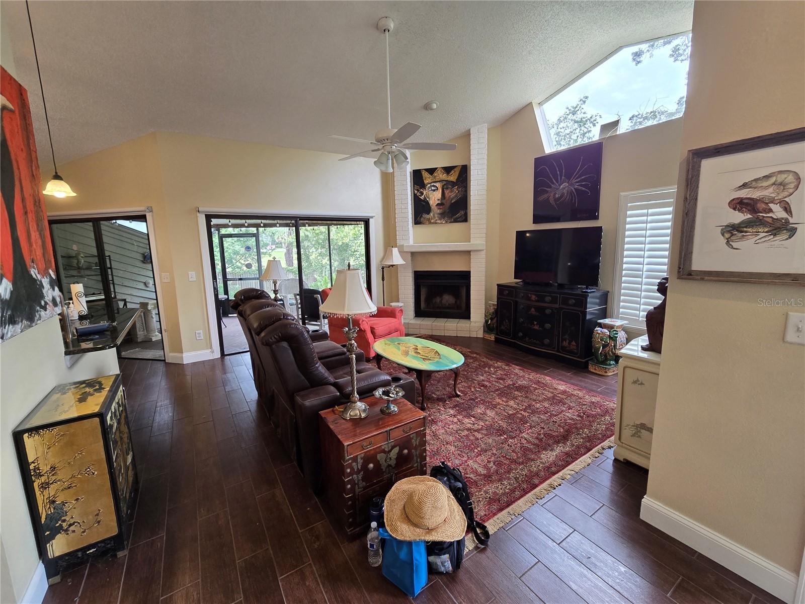 Image 6 of 19 For 11740 Rolling Pine Lane