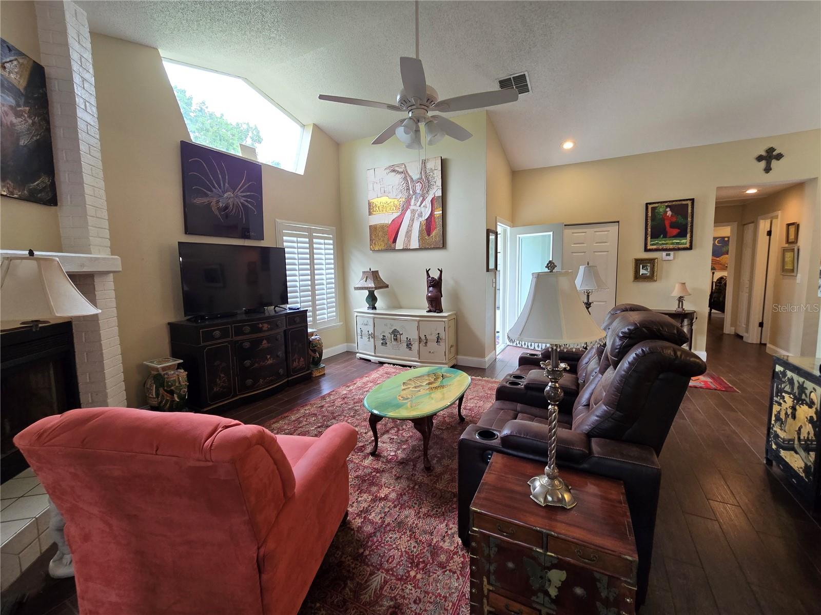 Image 7 of 19 For 11740 Rolling Pine Lane