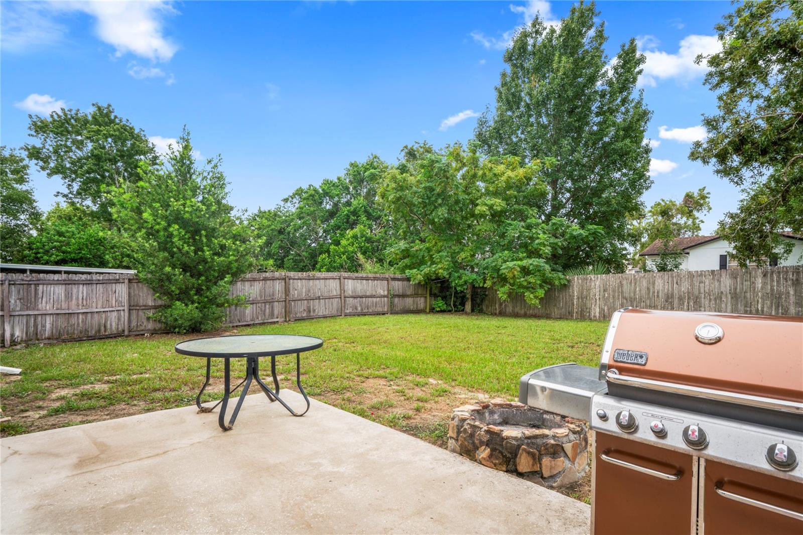 Listing photo id 30 for 11066 Lightwood Street