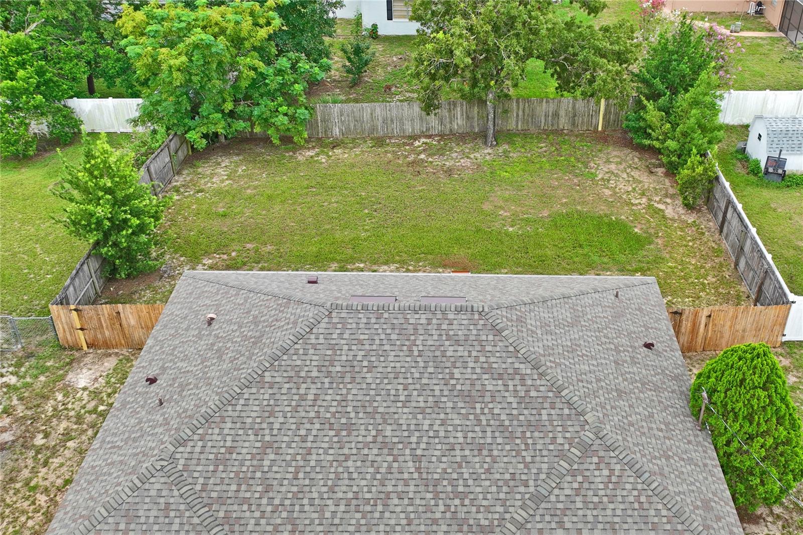 Listing photo id 36 for 11066 Lightwood Street