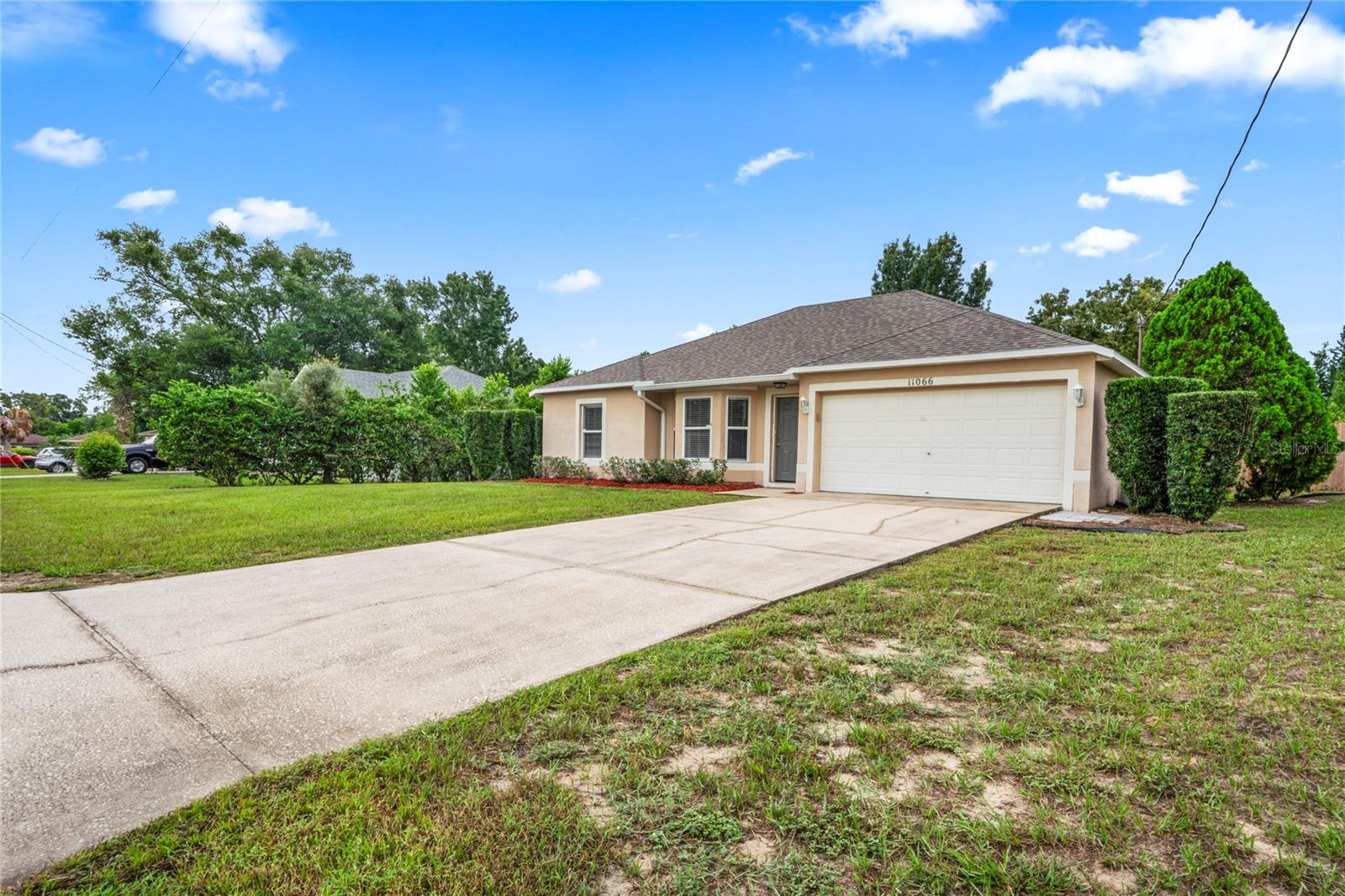 Listing photo id 38 for 11066 Lightwood Street