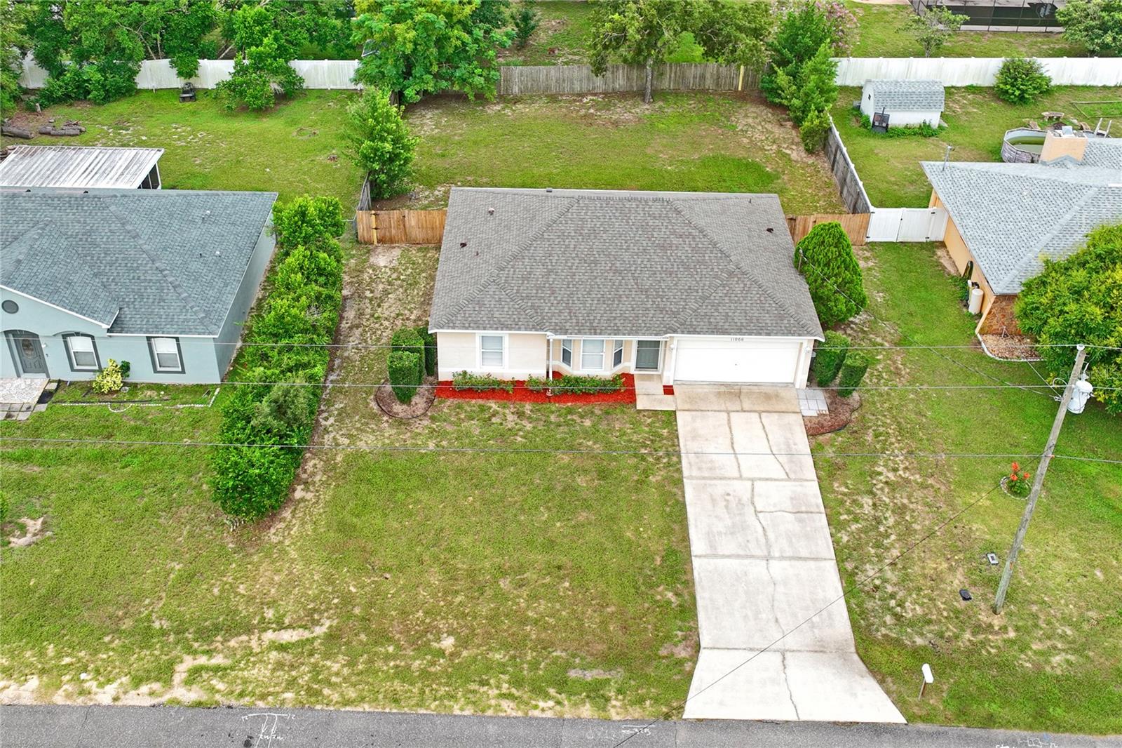 Listing photo id 41 for 11066 Lightwood Street