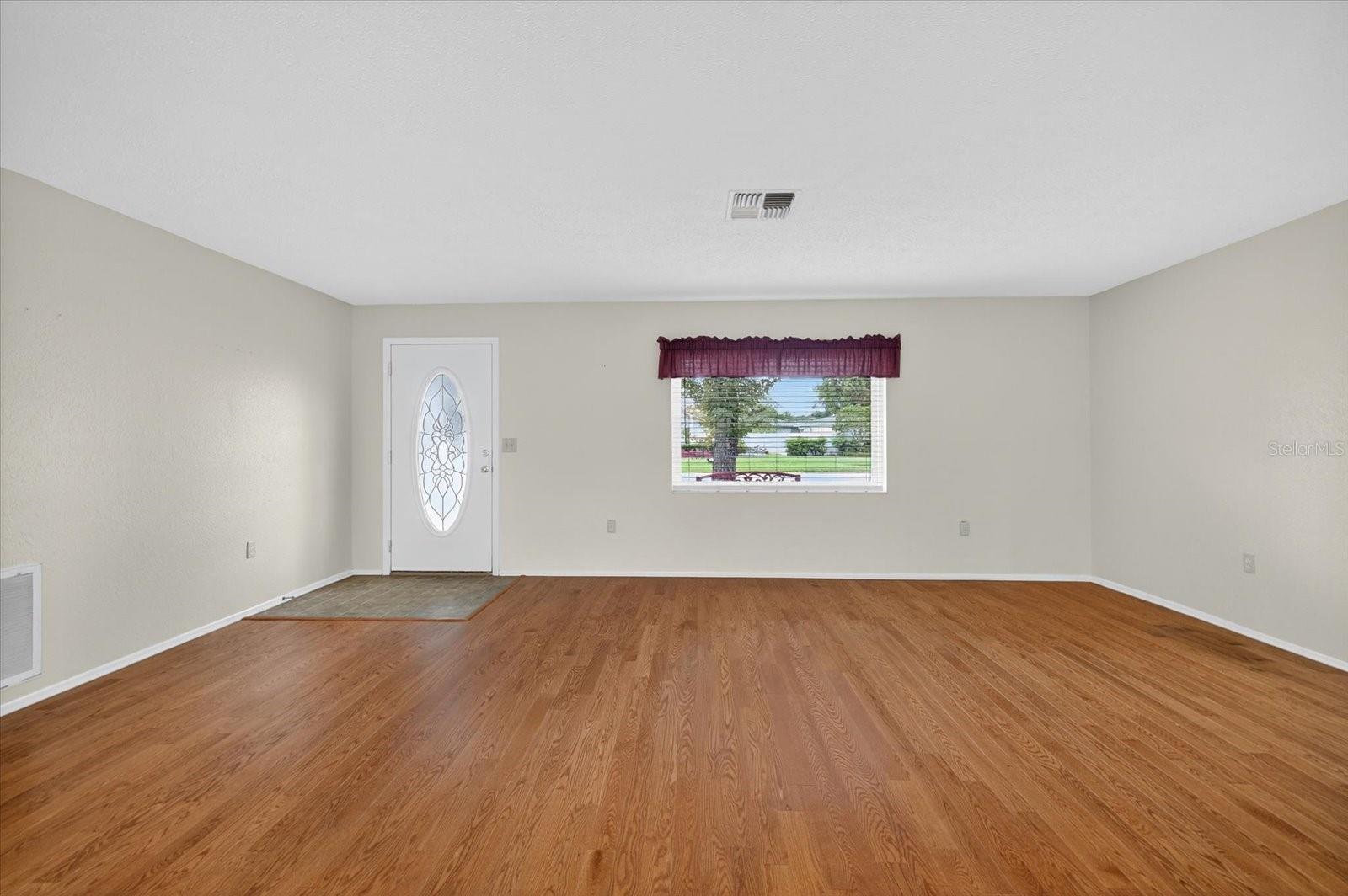 Image 10 of 32 For 12903 Cedar Ridge Drive