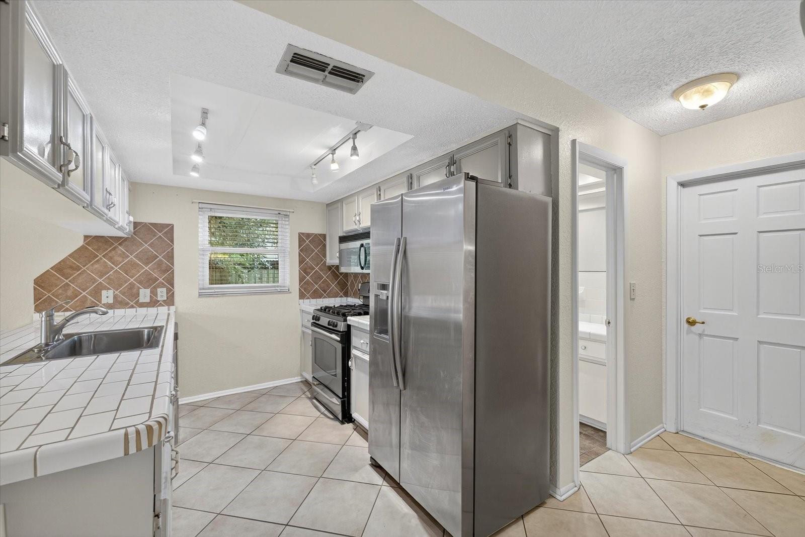 Image 5 of 32 For 12903 Cedar Ridge Drive