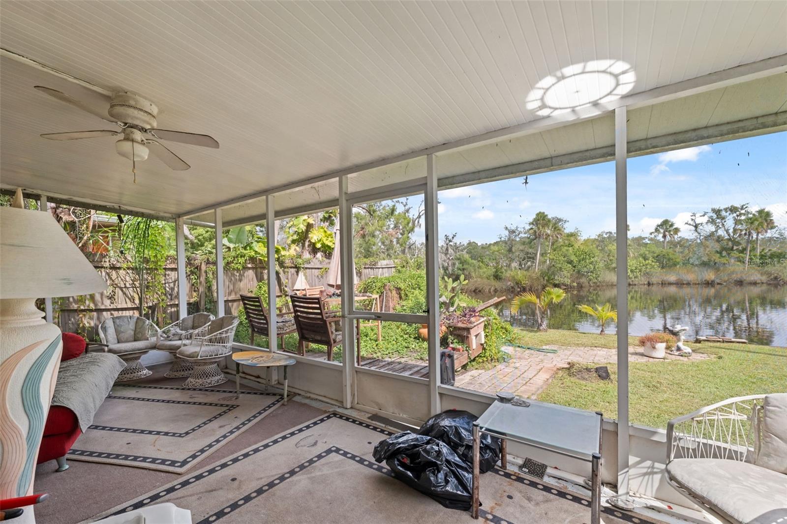 Image 15 of 48 For 5853 Mariposa Drive