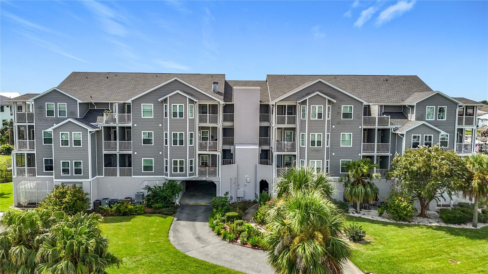 Image 10 of 75 For 5722 Biscayne Court 304