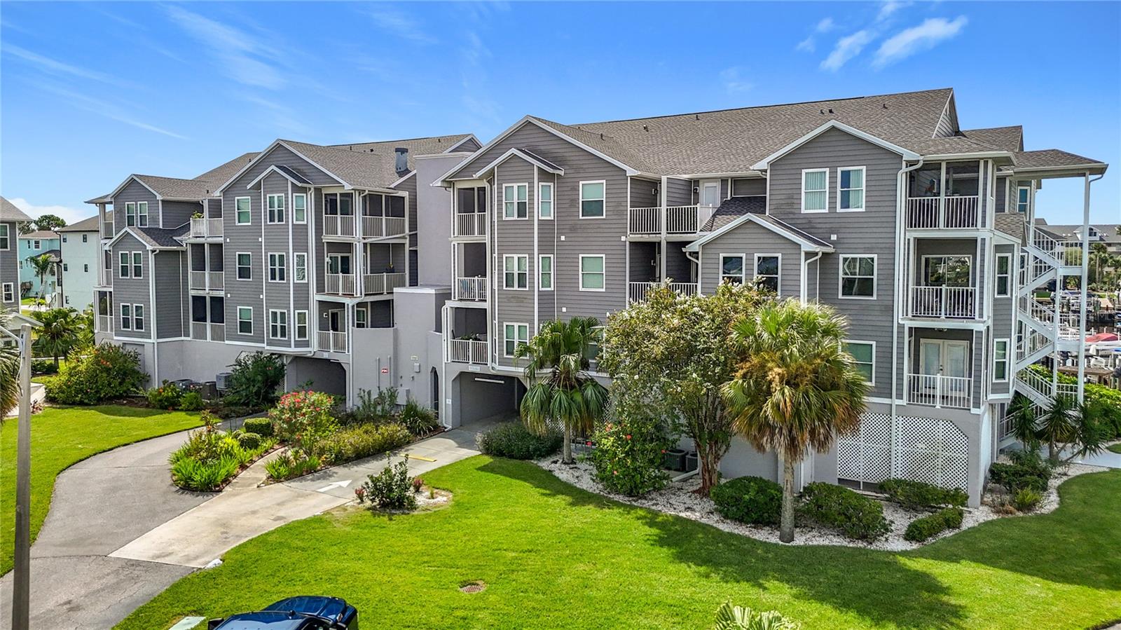 Image 11 of 75 For 5722 Biscayne Court 304