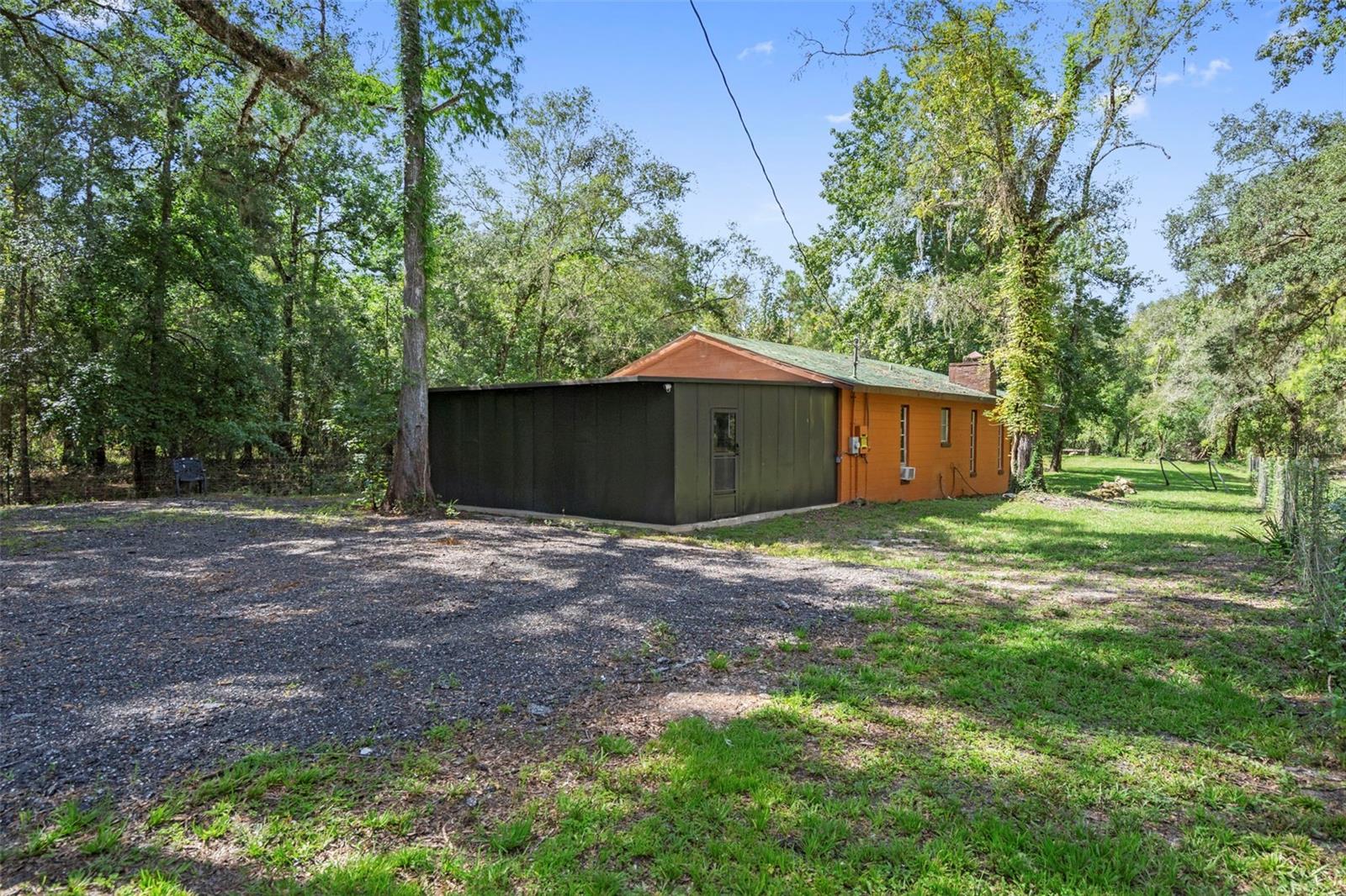 Image 4 of 23 For 7055 Karwich Avenue