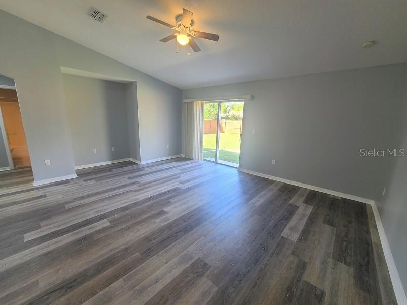 Image 5 of 25 For 6425 Grapewood Road