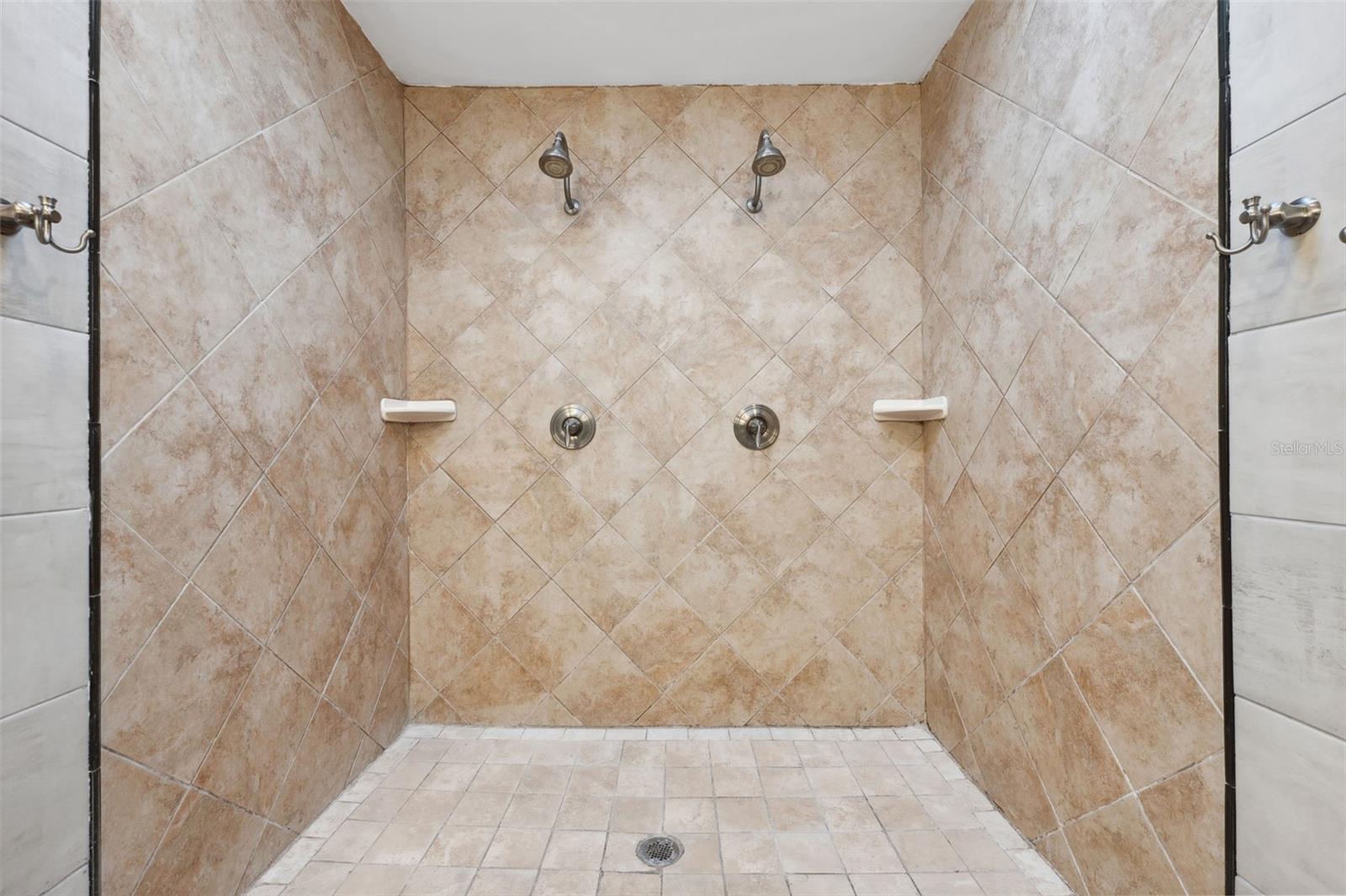 Image 25 of 84 For 6225 Bayside Drive