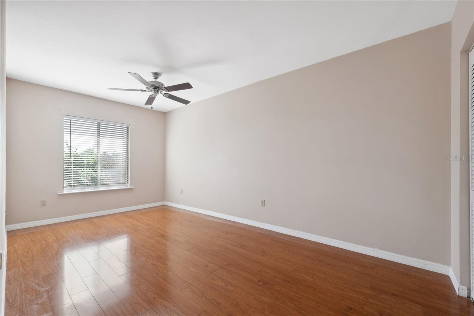 Image 30 of 84 For 6225 Bayside Drive