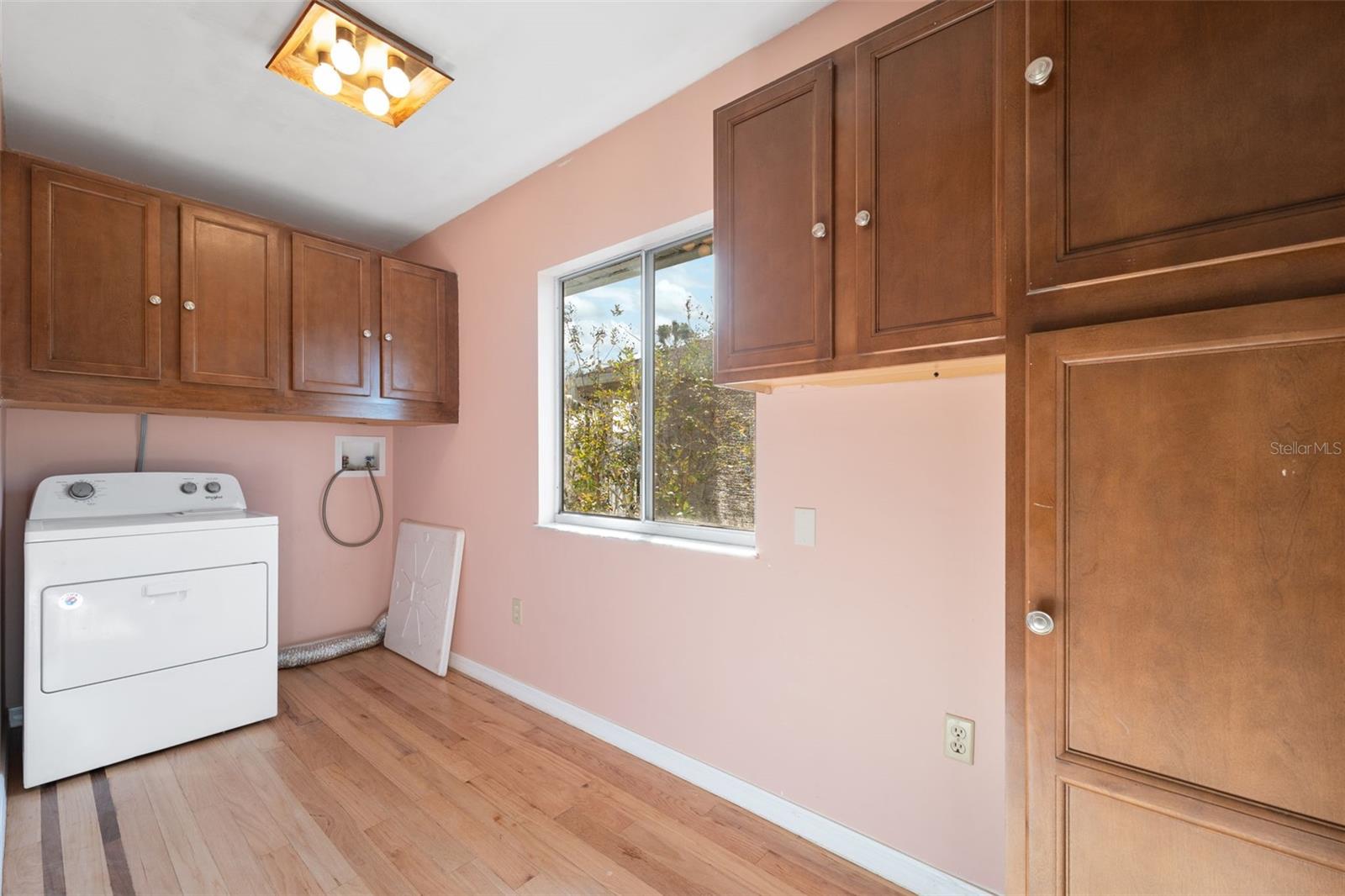 Image 32 of 84 For 6225 Bayside Drive