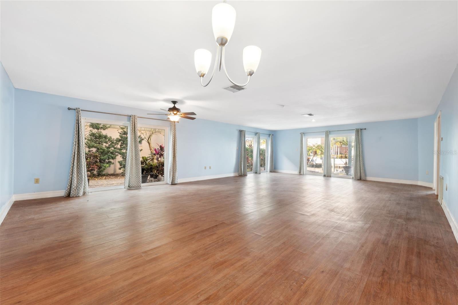 Image 38 of 84 For 6225 Bayside Drive