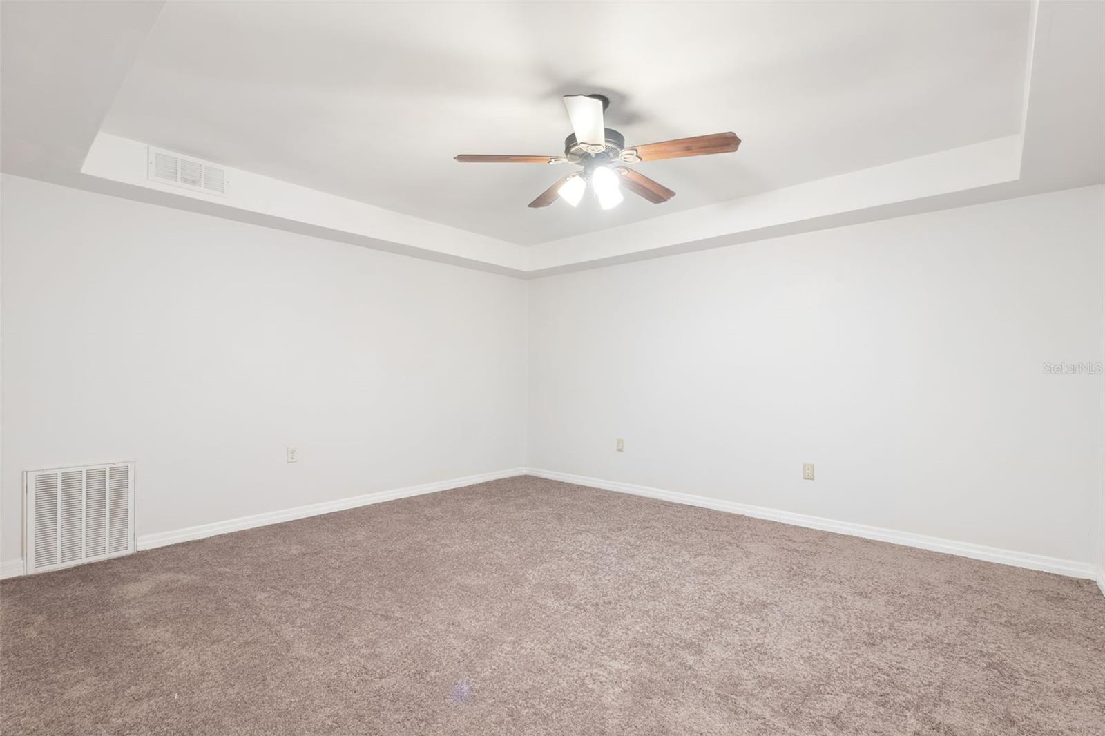 Image 43 of 84 For 6225 Bayside Drive