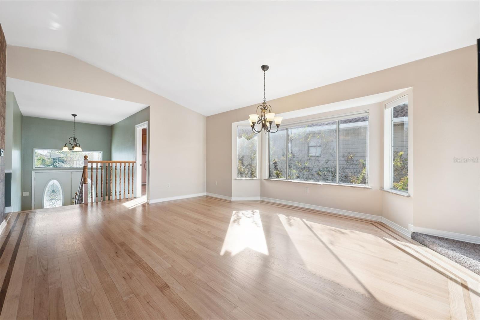 Image 8 of 84 For 6225 Bayside Drive