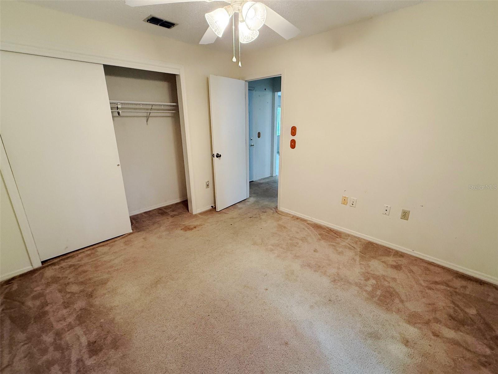 Image 13 of 17 For 12043 Linden Drive