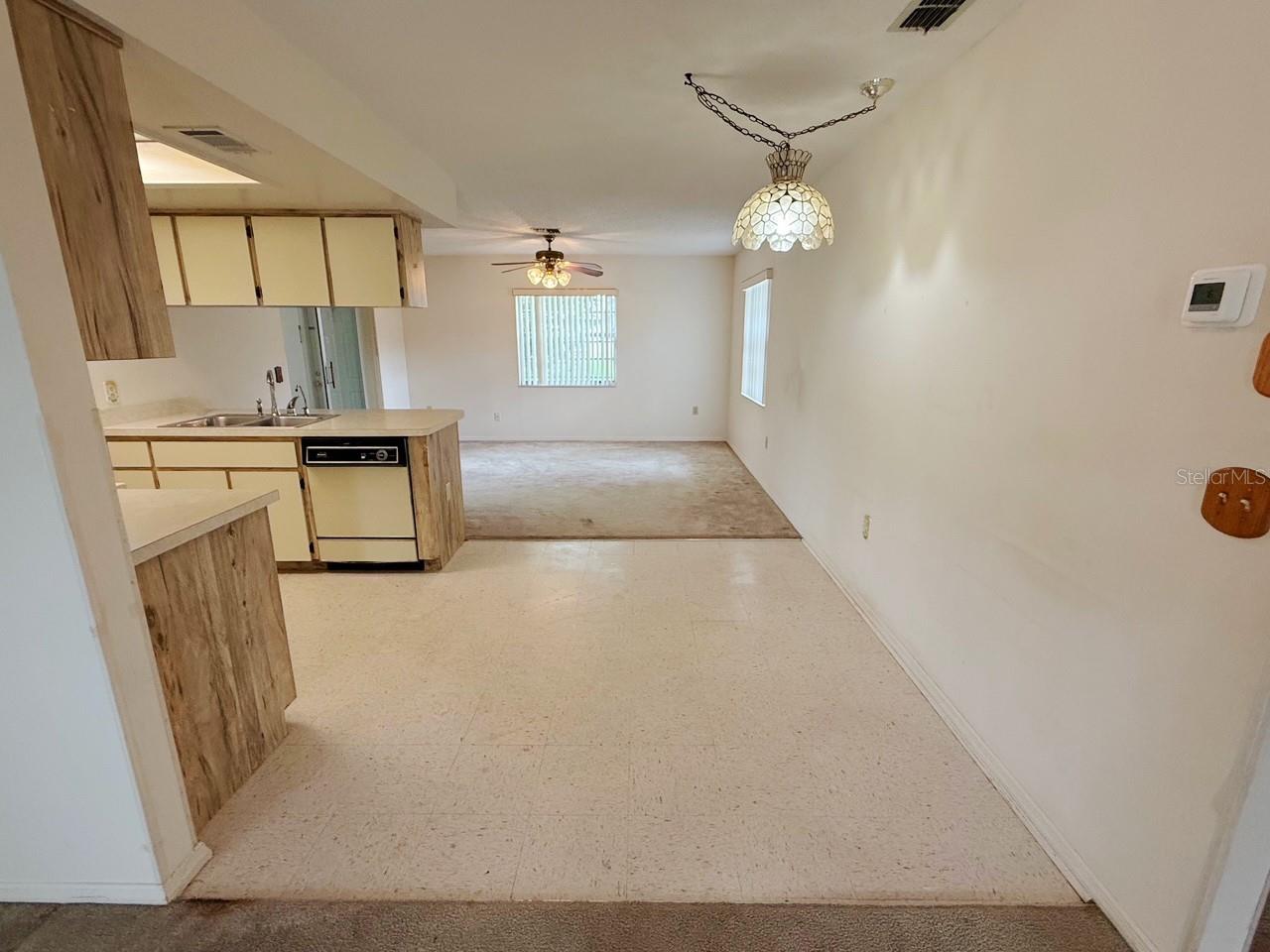 Image 4 of 17 For 12043 Linden Drive