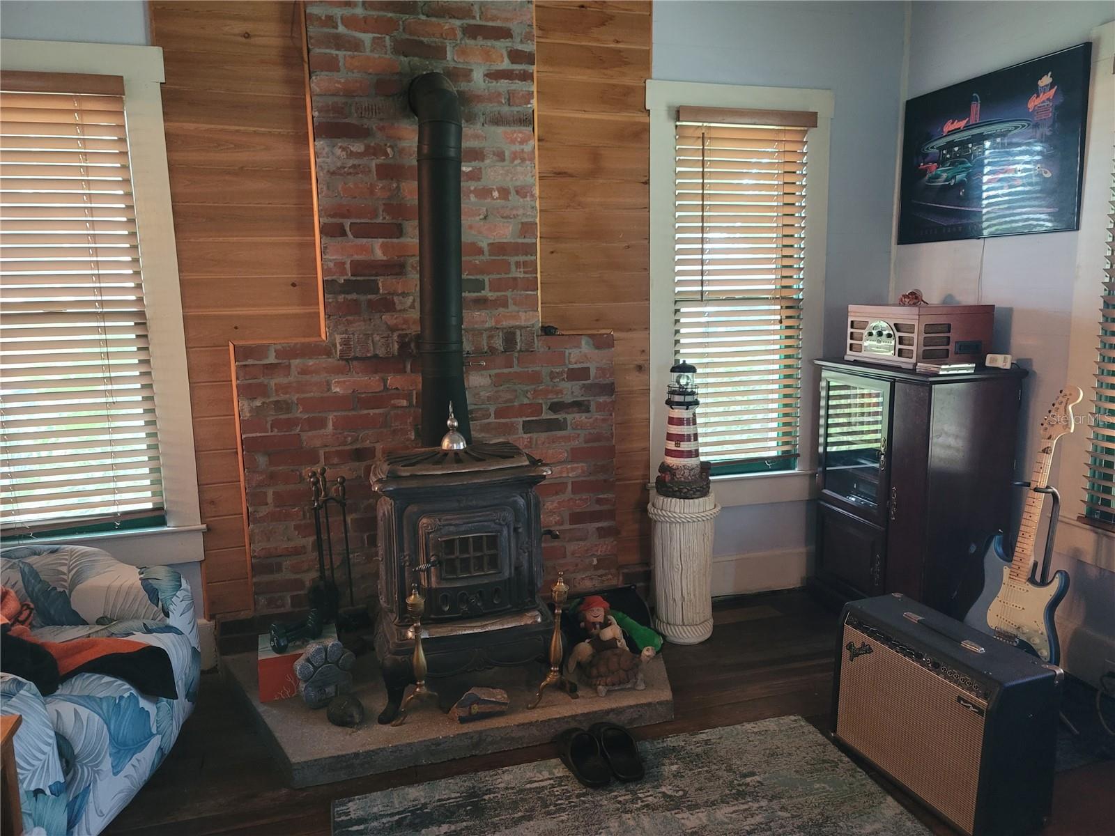 Image 7 of 15 For 5548 Olympia Street