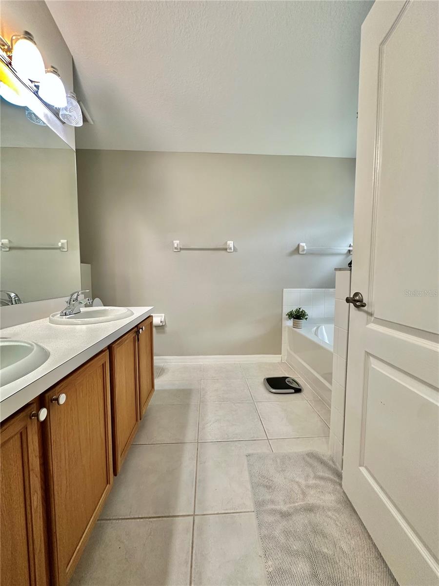 Image 13 of 23 For 4737 Ayrshire Drive