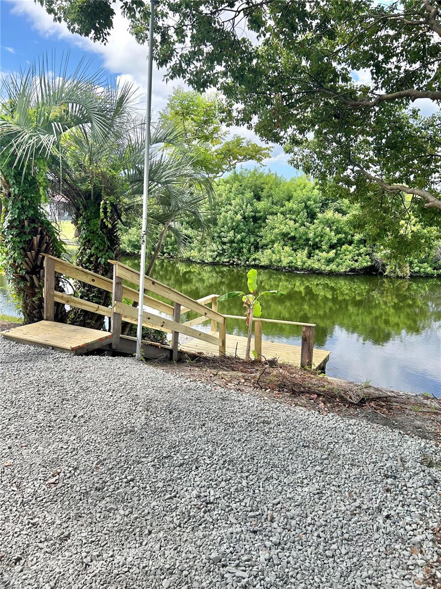 Listing photo id 62 for 4371 Newbury Drive