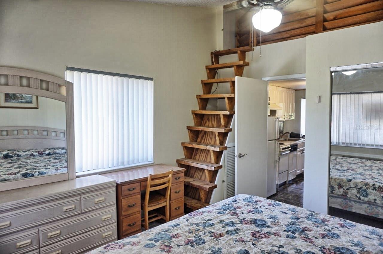 Image 16 of 30 For 1881 Mazo Manor I-2