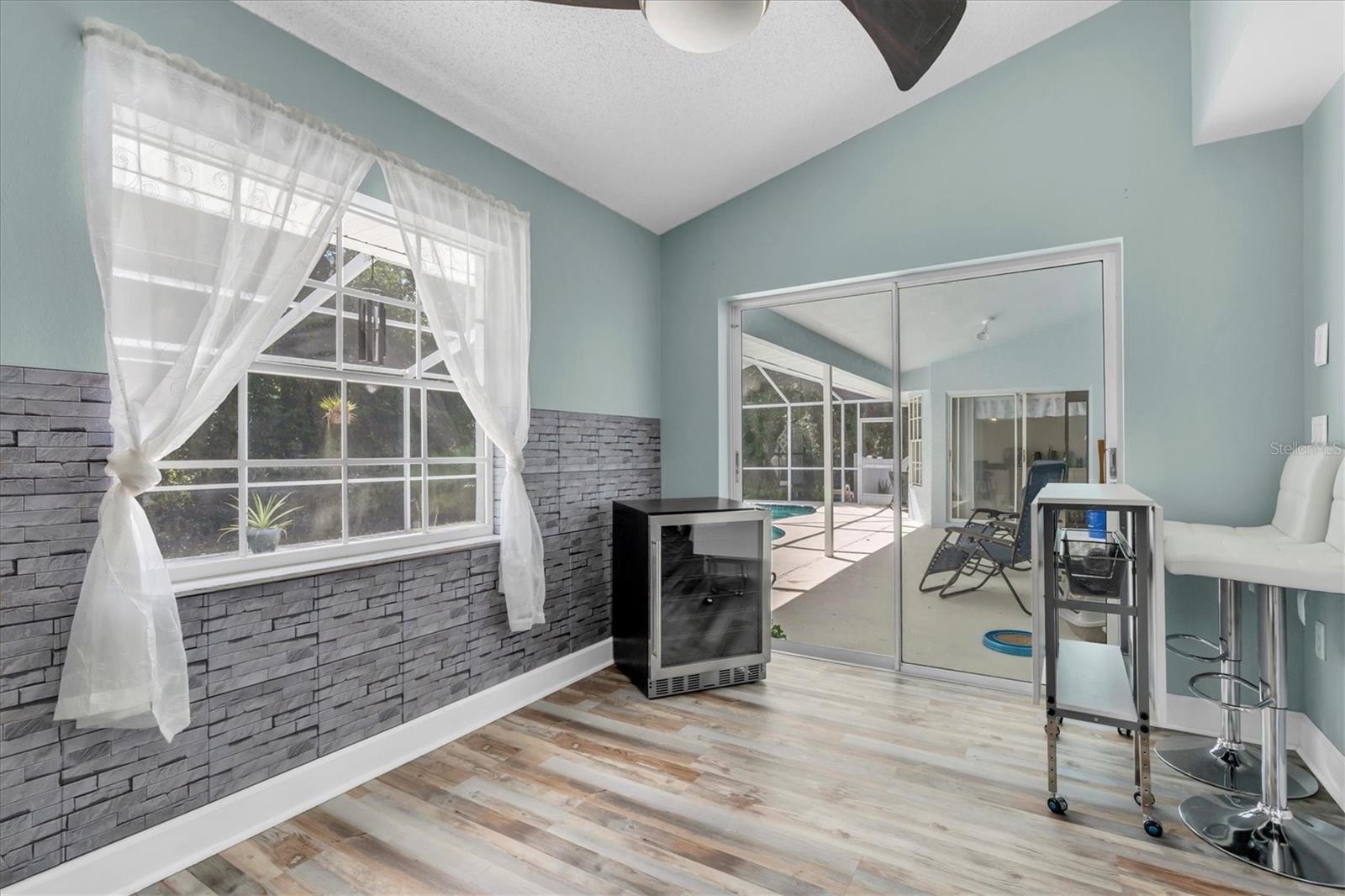 Image 17 of 45 For 1608 Kinsmere Drive
