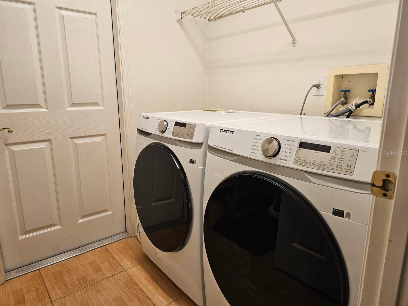 Image 21 of 77 For 8359 Dunnellon Road