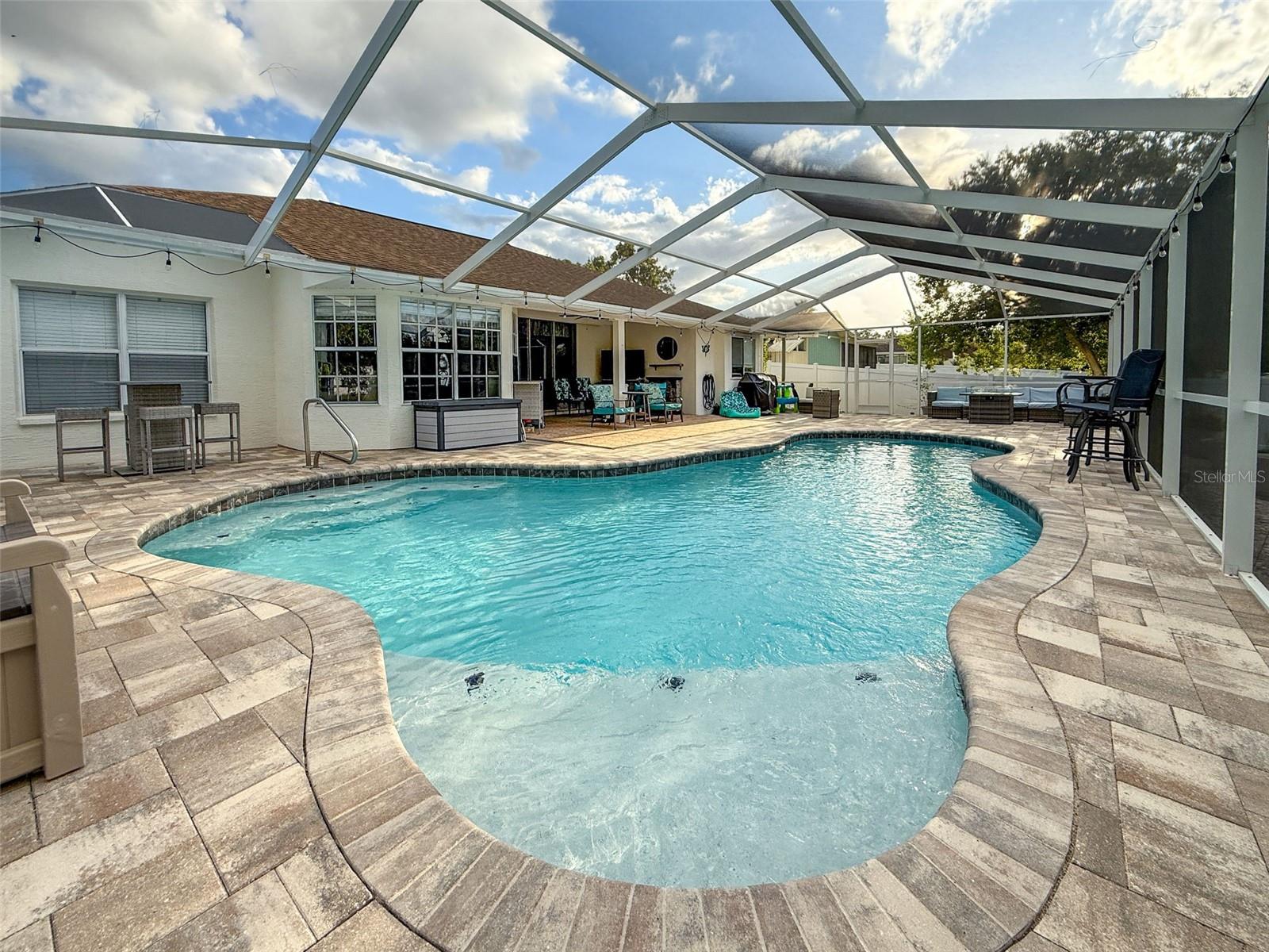 Image 32 of 77 For 8359 Dunnellon Road