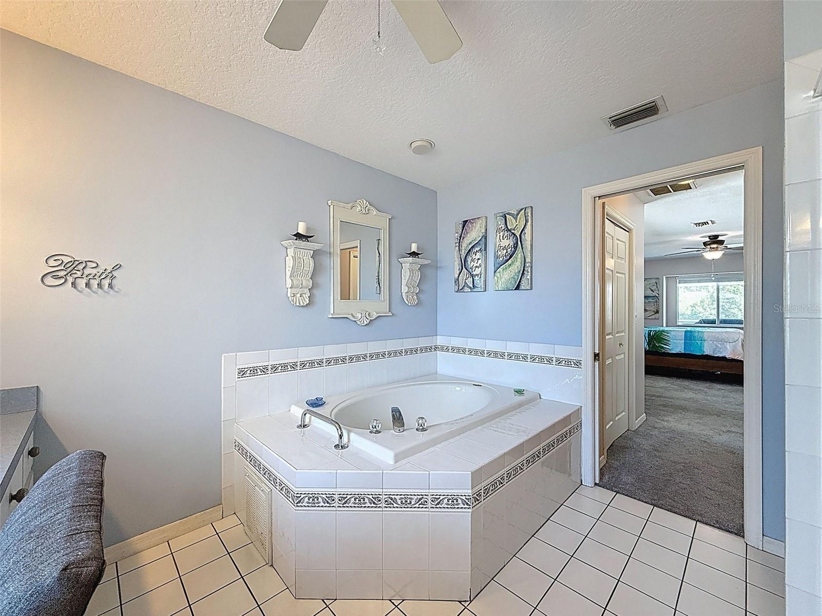 Image 41 of 77 For 8359 Dunnellon Road